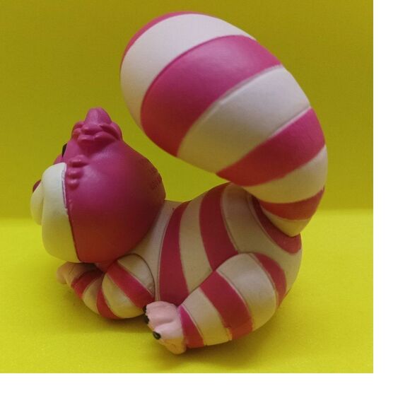 Alice in wonderland Disney Japan's Cheshire cat Alice  mini figure - Picture 3 of 5